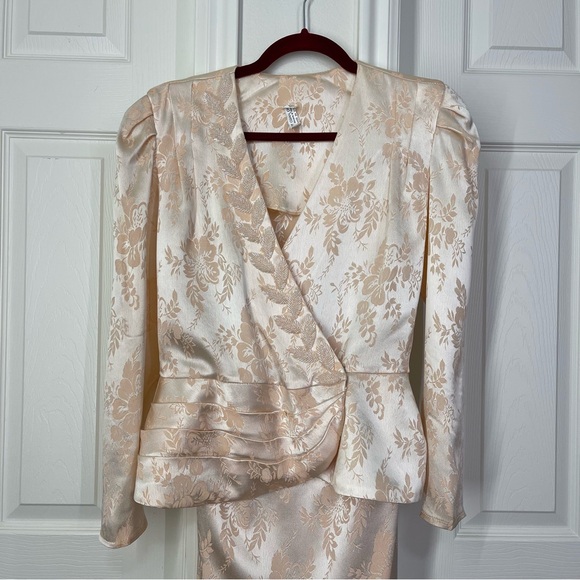 Extraordinary Vintage Skirt Suit Hand Made Embroidery By Michael Marcella LTD - Picture 11 of 12